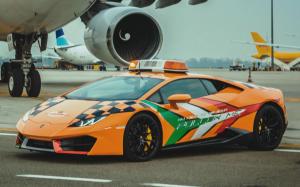 Lamborghini Huracan RWD Follow Me Car 2019 года